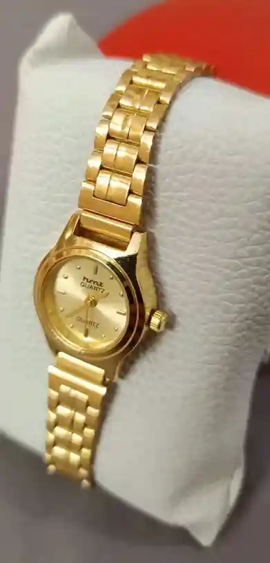 hmt QUARTZ Analog Watch - For Women Women's watches Golden waterproof Analog Watch  - For Women Women's watches Golden waterproof